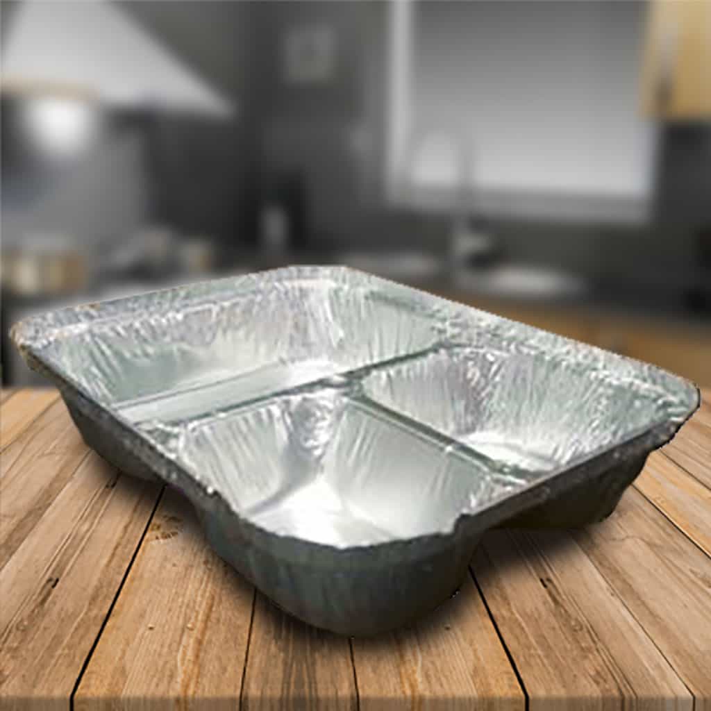 https://www.brenmarco.com/wp-content/uploads/2020/10/large-dispoable-foil-pan-with-3-compartment-260648.jpg